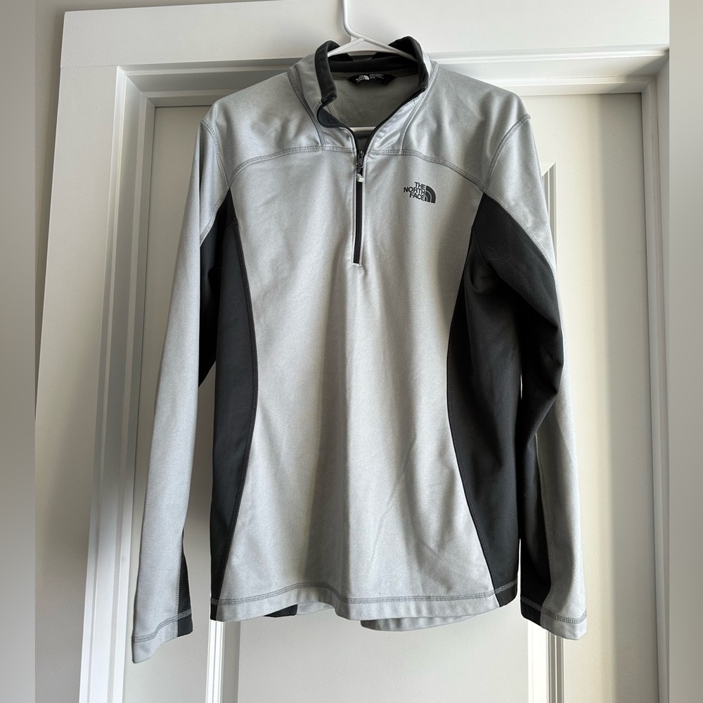 The North Face Men's Gray and Black Quarter Zip
